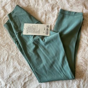 NWT lululemon align 21” crop size 2 in tidewater teal
